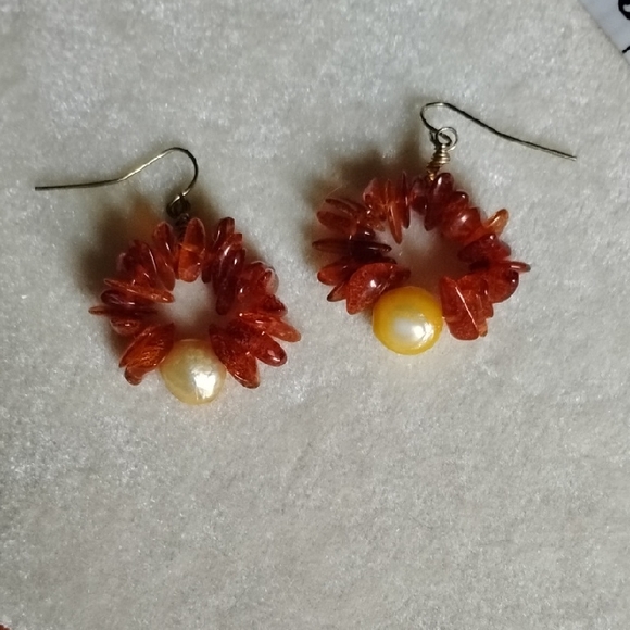 Hand Crafted Jewelry - 🎃Hand Crafted Amber and Pearl Earrings🎃